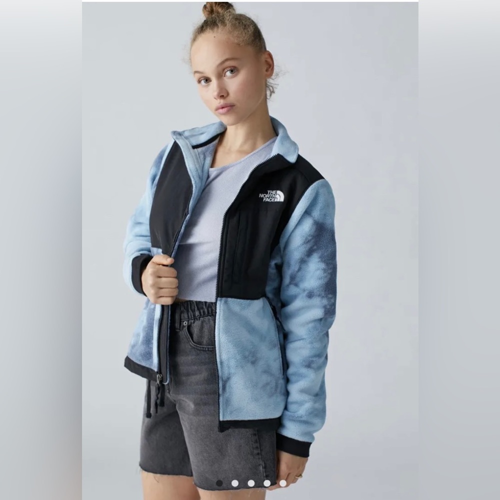 The North Face Denali 2 Jacket Blue Tie Dyed Women XS UGG Nike Adidas Outerwear
